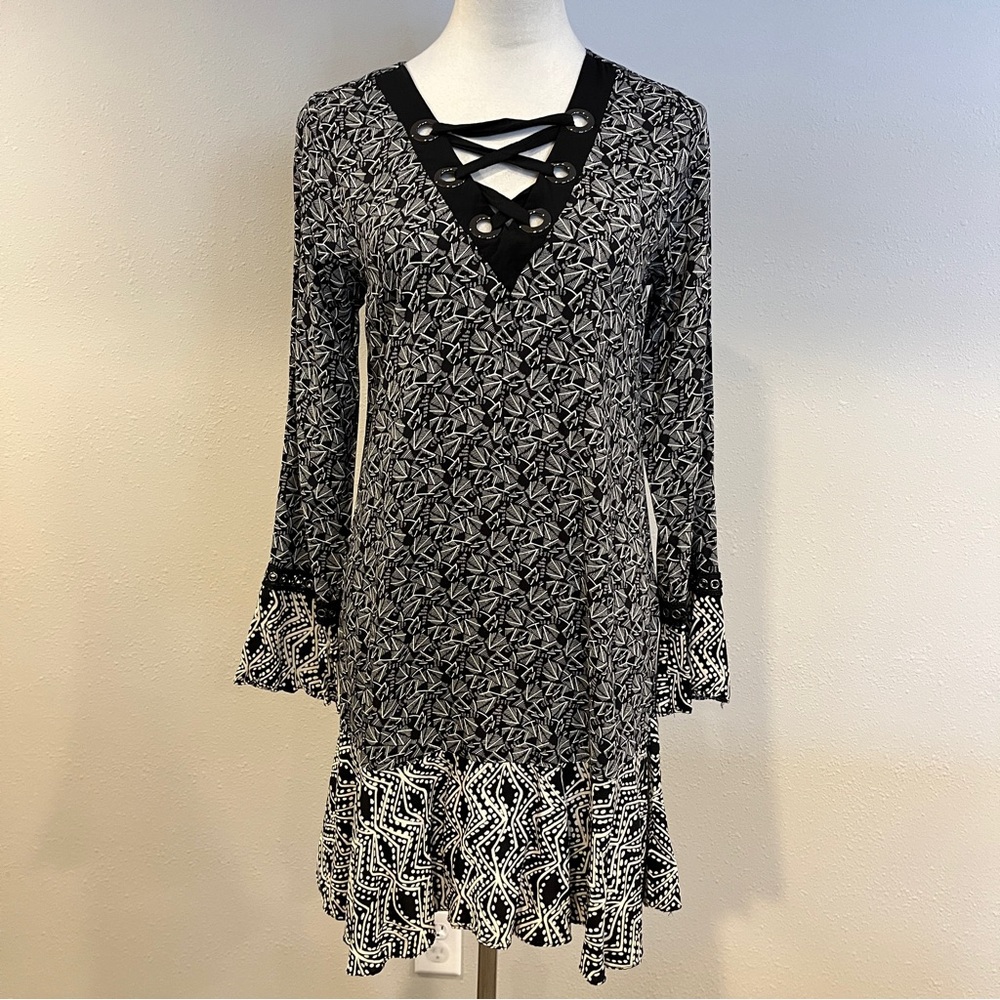 Coco + Carmen long sleeve‎ a-line Lace-Up mini Dress size medium